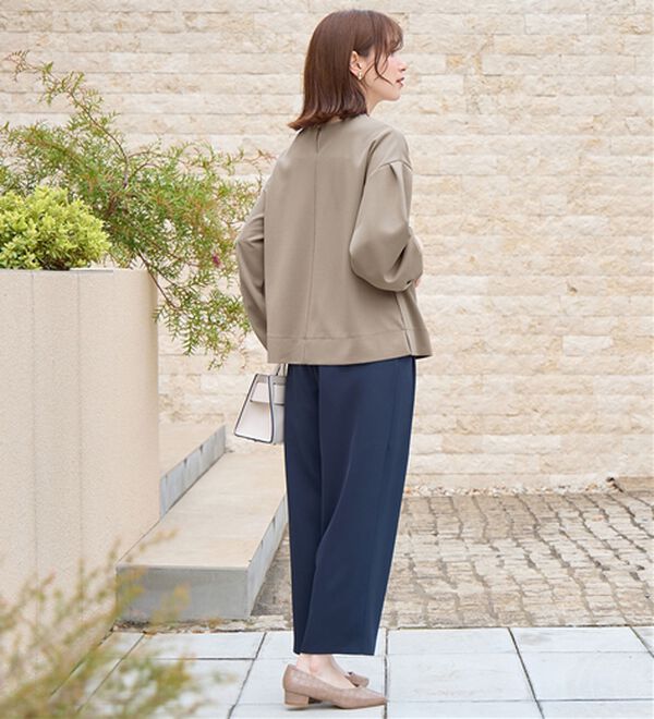 Viola e Viola（ヴィオラ エ ヴィオラ）の「【４つの機能付】楽キレイ袖タックブラウス（ブラウス）」｜詳細画像