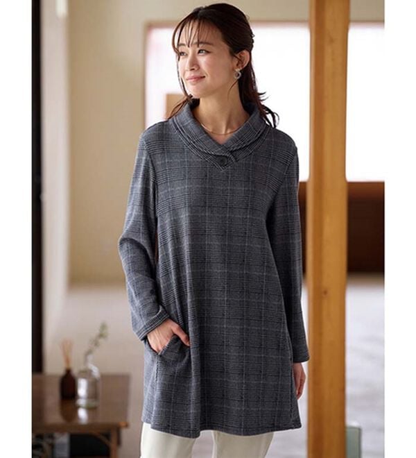 BELLUNA（ベルーナ）の「まるで着る毛布！裏ファーデザインチュニック（チュニック）」｜詳細画像