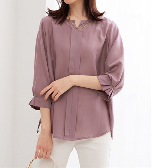 BELLUNA（ベルーナ）の「ひんやり機能付！袖タックキーネックブラウス（ブラウス）」｜詳細画像