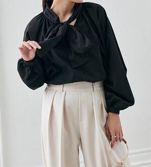 RANAN（ラナン）の「ボリュームボウタイブラウス（ブラウス）」｜ブラック
