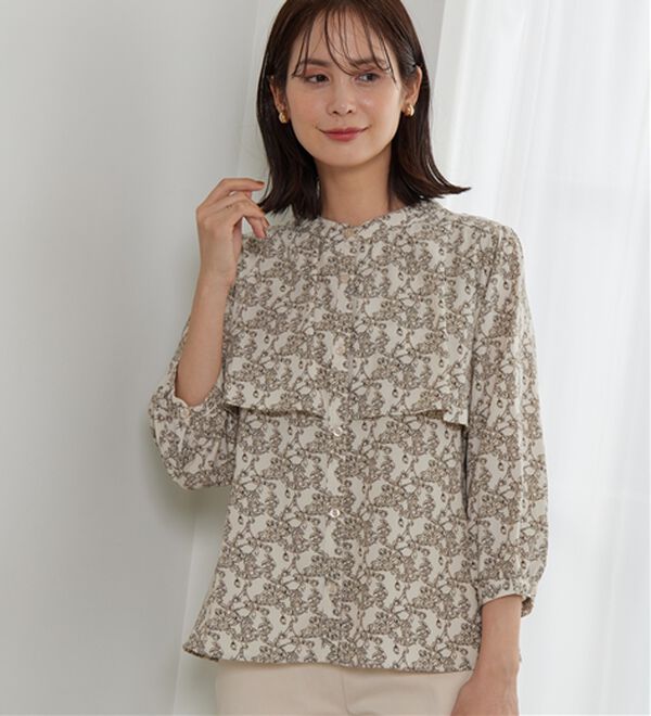 BELLUNA（ベルーナ）の「ケープ風デザインブラウス（ブラウス）」｜グレージュ系