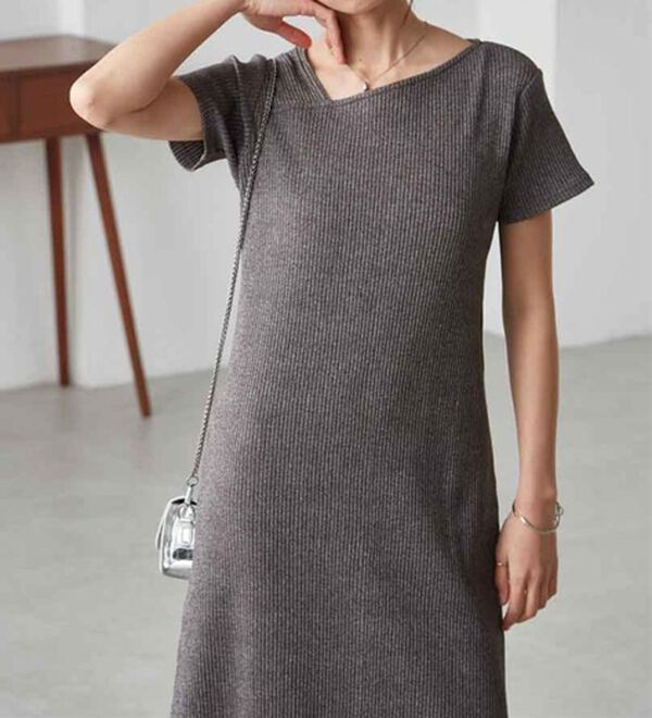 RANAN（ラナン）の「アシメネックハーフスリーブリブワンピース（その他ワンピース）」｜チャコール