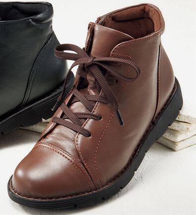 BELLUNA（ベルーナ）の「５Ｅ山羊革レースアップショートブーツ（ブーツ）」