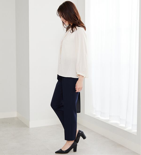 BELLUNA（ベルーナ）の「＜Ｃ／Ｓ＞サテン素材ギャザーデザインブラウス（ブラウス）」｜詳細画像