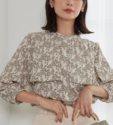 BELLUNA（ベルーナ）の「ケープ風デザインブラウス（ブラウス）」