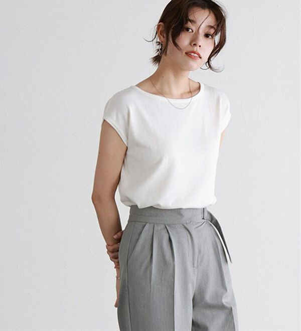 Pierrot（ピエロ）の「【選べる２ネック】シルクタッチフレンチスリーブニット（ニット・セーター）」｜詳細画像