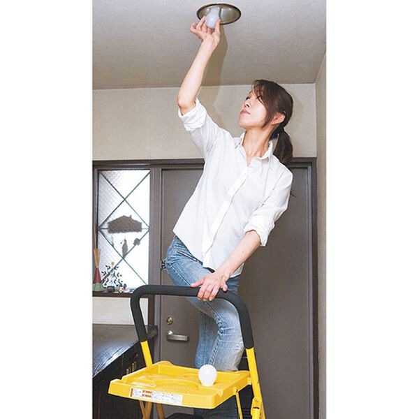 「便利なトレー付脚立（椅子・チェア・スツール）」｜詳細画像