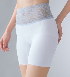 LAVIENNE（ラヴィエンヌ）の「＜ウイング＞ナチュラルアップＰパンツ（ショーツ）」｜詳細画像