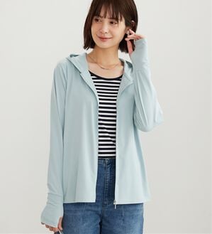 BELLUNA（ベルーナ）の「ヒンヤリ＆ＵＶ対策軽量パーカー（その他ジャケット）」｜サックス