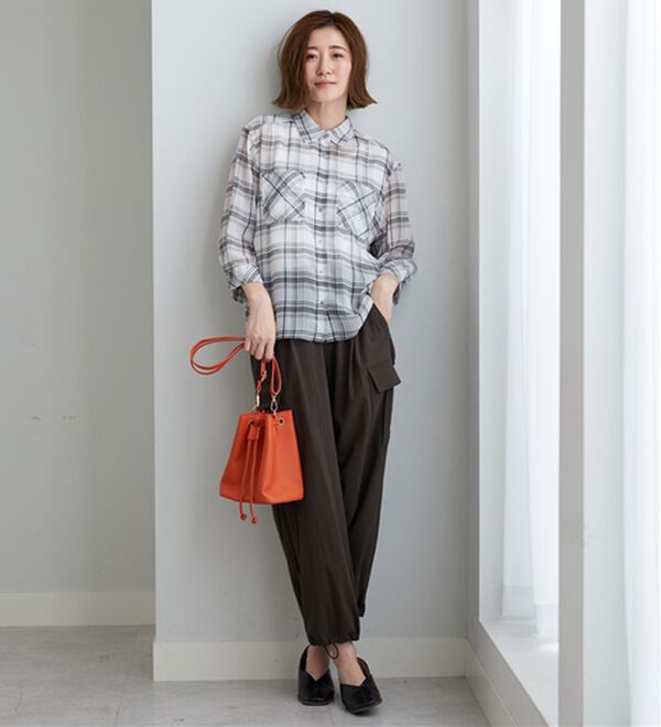 BELLUNA（ベルーナ）の「シフォン楊柳チェック柄プリントシャツ（シャツ）」｜詳細画像