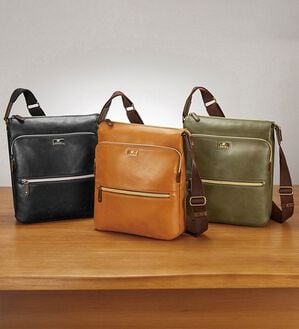 「＜ゴールデンベア＞卓越した手ざわり人工皮革のショルダー（メンズショルダーバッグ）」｜詳細画像