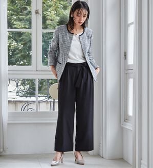 RANAN（ラナン）の「【４点セット】洗える！選べるボトムスーツセット（パンツスーツ）」｜ﾓﾉﾄｰﾝ(ﾎﾜｲﾄﾌﾞﾗｳｽ／ﾜｲﾄﾞ)