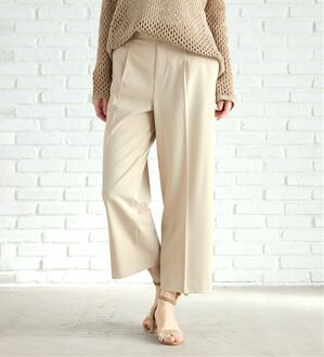 BELLUNA（ベルーナ）の「サラリ美脚見え！タック使いワイドパンツ（ワイドパンツ・ガウチョ）」｜アイボリー
