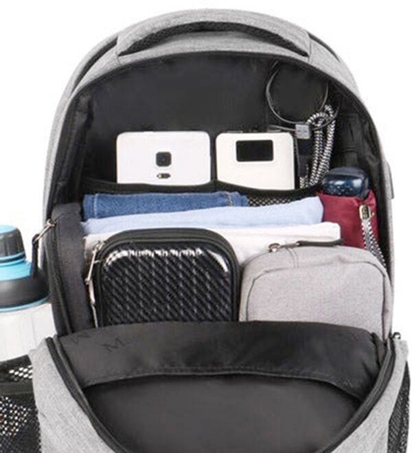 「ＵＳＢポート搭載リュック（その他メンズバッグ）」｜詳細画像