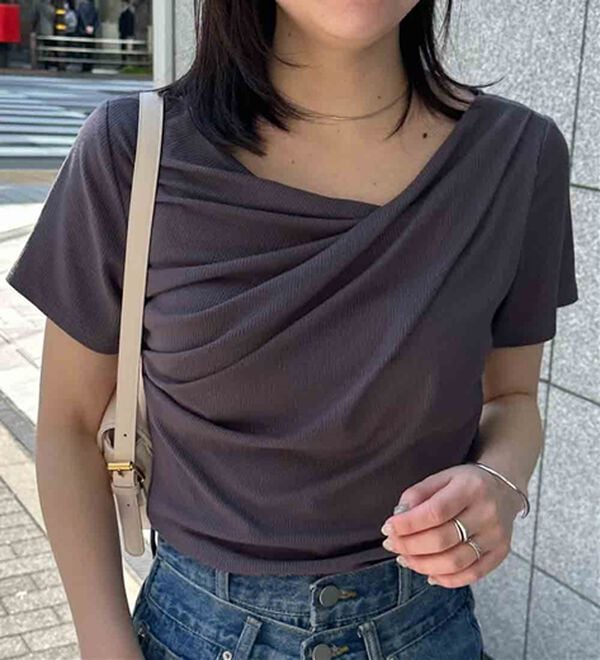 RANAN（ラナン）の「【ひんやり/UV対策】上品ドレープリブTシャツ（カットソー）」｜詳細画像