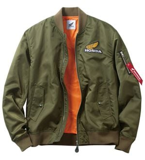 「＜ＨＯＮＤＡ＞ＭＡ－１ブルゾン（メンズブルゾン）」｜カーキ