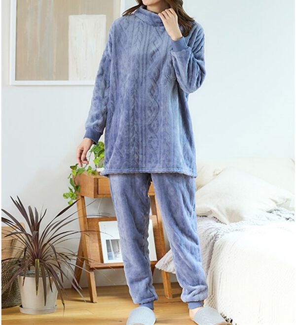 LAVIENNE（ラヴィエンヌ）の「ふわっもこケーブルフリースパジャマ（パジャマ・ルームウェア）」｜詳細画像