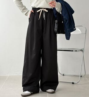 GeeRA（ジーラ）の「美脚見えイージーワイドパンツ（フルレングスパンツ）」｜ムジブラック