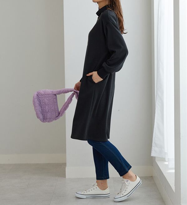 BELLUNA（ベルーナ）の「ふんわりなめらか裏ベロアワンピース（カットソーワンピース）」｜詳細画像