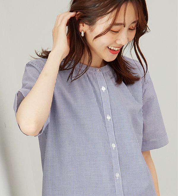 BELLUNA（ベルーナ）の「ギャザー使いバンドカラーブラウス（ブラウス）」｜詳細画像