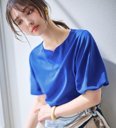 alotta（アロッタ）の「＜６つの機能付＞パフ袖ハートネックブラウスＴシャツ（ブラウス）」