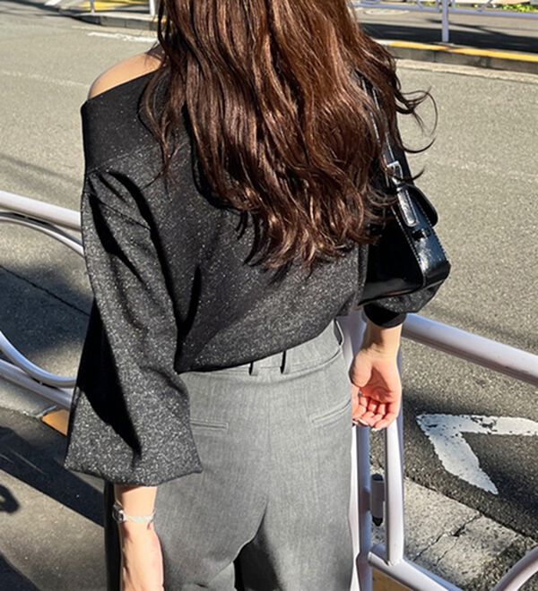 GeeRA（ジーラ）の「ラメオフショルスウェット（カットソー）」｜詳細画像