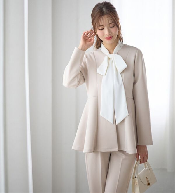 GeeRA（ジーラ）の「【２点セット】ペプラムジャケットテーパードパンツセットアップスーツ（パンツスーツ）」｜詳細画像