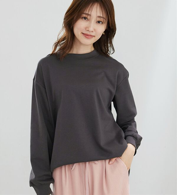 BELLUNA（ベルーナ）の「吸湿発熱ポンチ素材ゆったりチュニック（カットソー）」｜詳細画像