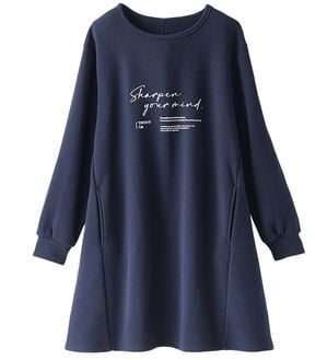 BELLUNA（ベルーナ）の「【快適Ｌａｂ．】裏起毛ジャカード素材ロゴワンピース（カットソーワンピース）」｜ネイビー