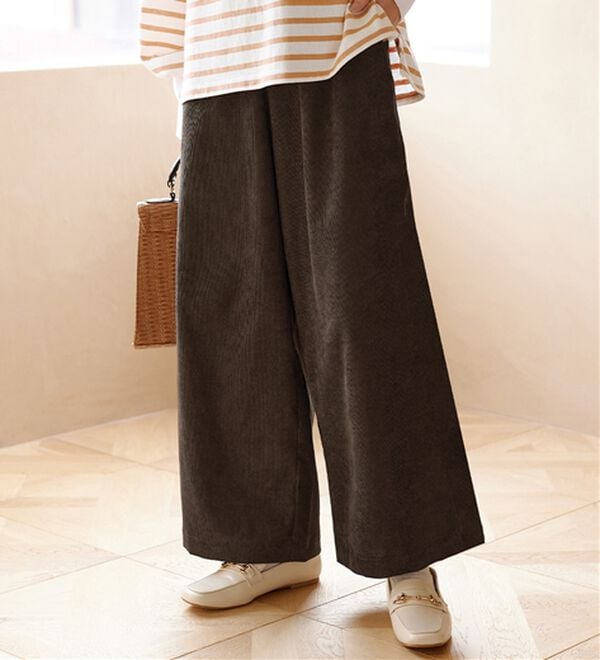 Viola e Viola（ヴィオラ エ ヴィオラ）の「あったか裏地コーデュロイパンツ（ワイドパンツ・ガウチョ）」｜詳細画像