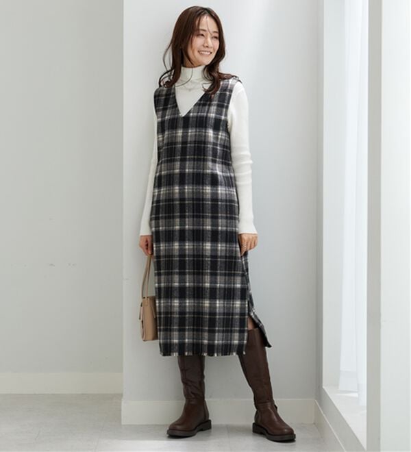 BELLUNA（ベルーナ）の「ポケット付！ふんわり起毛素材ジャンパースカート（ジャンパースカート）」｜詳細画像