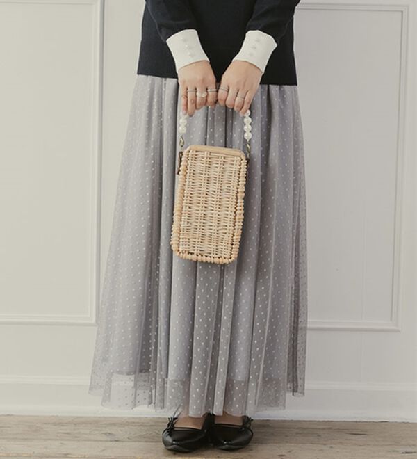 BELLUNA（ベルーナ）の「ドット柄チュールリバーシブルスカート（ロングスカート）」｜詳細画像