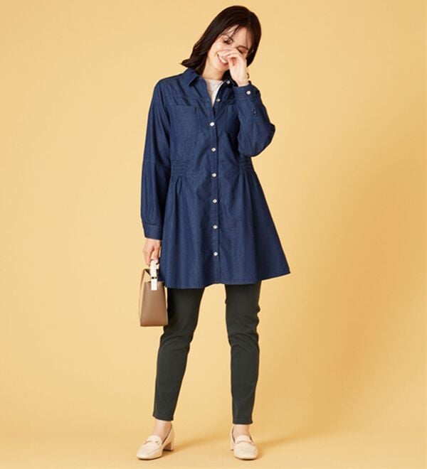 BELLUNA（ベルーナ）の「シャーリング使いデニムシャツチュニック（チュニック）」｜詳細画像