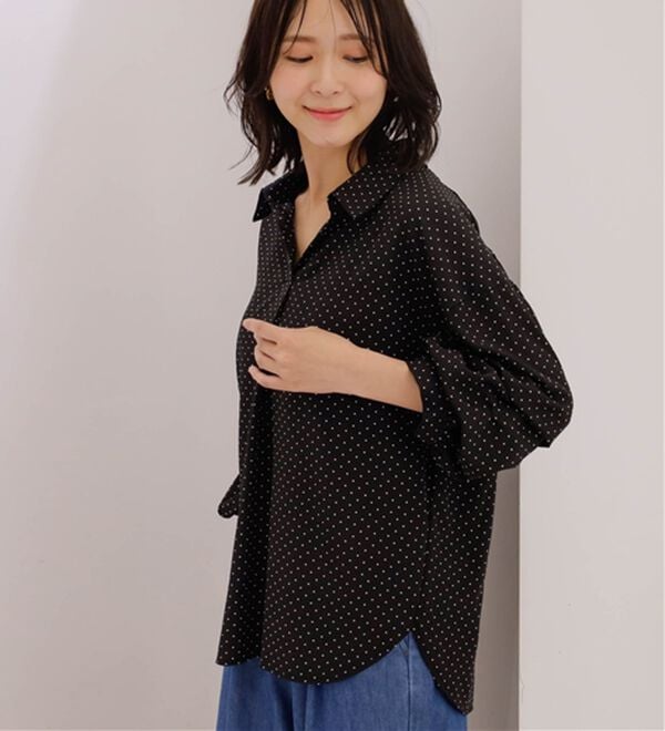 BELLUNA（ベルーナ）の「袖タックデザインスキッパーシャツ（ブラウス）」｜詳細画像