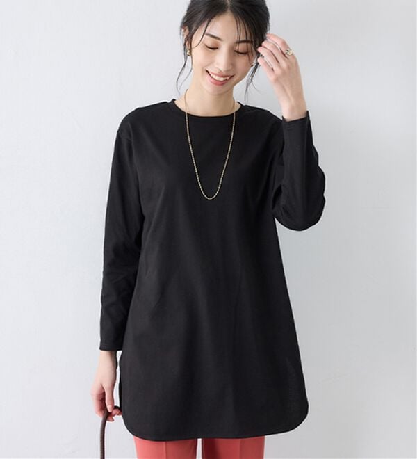 Viola e Viola（ヴィオラ エ ヴィオラ）の「ひんやり＆さらり綿混チュニックＴシャツ（チュニック）」｜ブラック／長袖