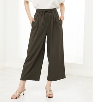 BELLUNA（ベルーナ）の「【接触冷感・UV対策】涼感スラブ調素材ドロストワイドパンツ（ワイドパンツ・ガウチョ）」｜チャコール
