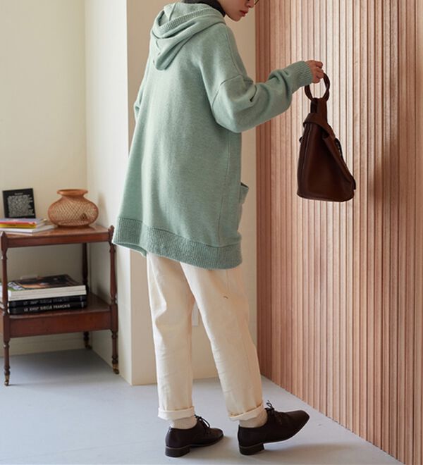 Viola e Viola（ヴィオラ エ ヴィオラ）の「ニット嫌いにオススメ！裏起毛ニットソーパーカーチュニック（チュニック）」｜詳細画像