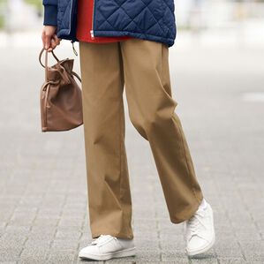 BELLUNA（ベルーナ）の「綿サテン裏起毛ほどゆるパンツ（ワイドパンツ・ガウチョ）」｜キャメル