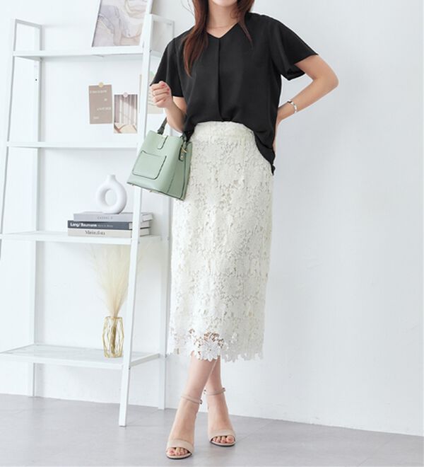 alotta（アロッタ）の「シフォンレイヤードＶネックブラウス（ブラウス）」｜詳細画像