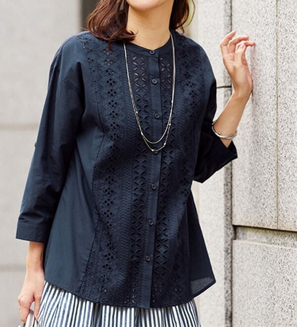 BELLUNA（ベルーナ）の「レース切替デザインシャツブラウス（ブラウス）」｜ネイビー