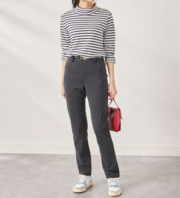 BELLUNA（ベルーナ）の「防風&times;ストレッチ素材ストレートパンツ（フルレングスパンツ）」｜詳細画像