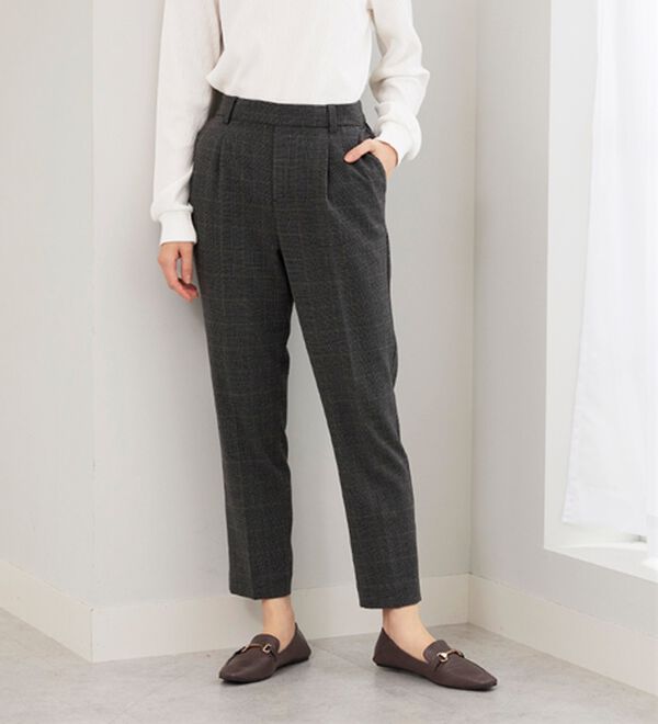 BELLUNA（ベルーナ）の「サマ見え(スーパーウォーム)ウール調素材美脚テーパードパンツ（テーパードパンツ）」｜詳細画像