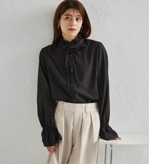 RANAN（ラナン）の「プチフリルリボン付きブラウス（ブラウス）」｜詳細画像