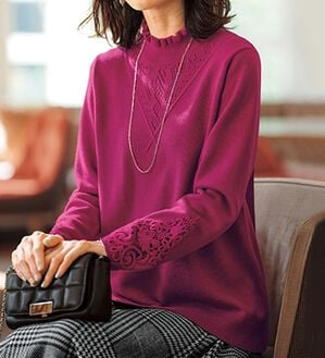 BELLUNA（ベルーナ）の「＜ＭＡＩＳＯＮ　Ｄ　ＡＺＵＲ＞ウール入り袖レースプルオーバー（ニット・セーター）」｜ラズベリー