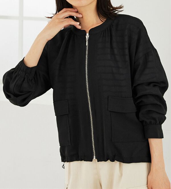 BELLUNA（ベルーナ）の「とろみ素材ポケットデザインブルゾン（ブルゾン）」｜詳細画像