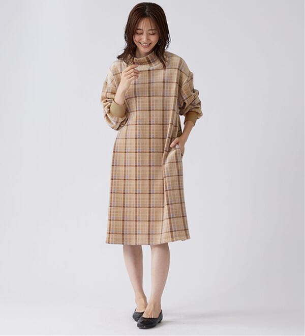 BELLUNA（ベルーナ）の「ふんわりなめらか裏ベロアワンピース（カットソーワンピース）」｜詳細画像