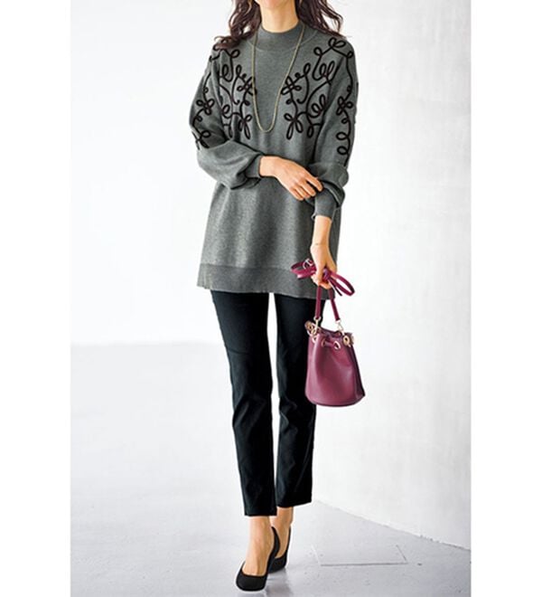 BELLUNA（ベルーナ）の「コード刺しゅうデザインニットチュニック（チュニック）」｜詳細画像