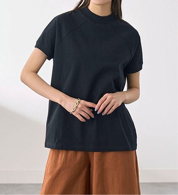 BELLUNA（ベルーナ）の「華奢見せ！しっかり素材コットン１００％Ｔシャツ（カットソー）」｜詳細画像
