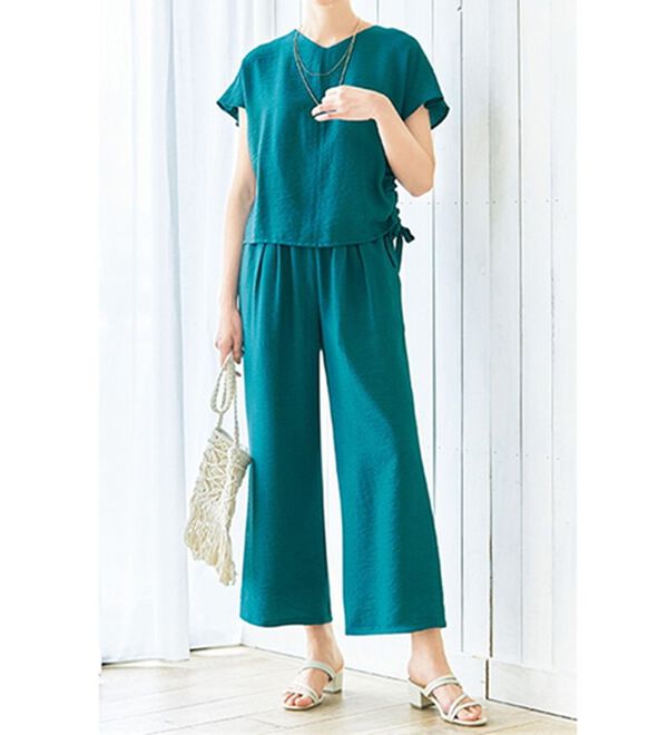 VINNO（ヴィノ）の「麻調素材ブラウス＆パンツセットアップ（セットアップ）」｜ライトブルー