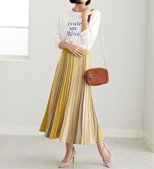 BELLUNA（ベルーナ）の「着回し上手に！きれい見え綿１００％素材ロゴプルオーバー（カットソー）」｜詳細画像